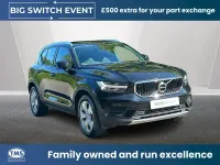 Usado Volvo XC40 Momentum 163 HP (119 kW) 2022 Preto SUV