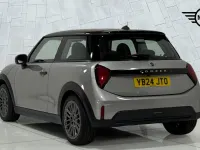 Używany Mini Cooper S Hatch 201 KM (147 kW) 2024 Srebrny Hatchback