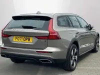 Used Volvo V60 CC 194 HP (142 kW) 2022 Estate