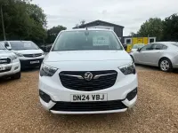 Used Vauxhall Combo S 100 HP (73 kW) 2024 White MPV