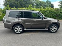 Used Mitsubishi Shogun 197 HP (144 kW) 2012 Brown SUV