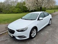 Used Vauxhall Insignia Design Edition 136 HP (100 kW) 2018 White Hatchback