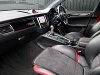 Used Porsche Macan Turbo Performance Package 440 HP (323 kW) 2018 Grey SUV