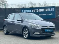 Begagnad Hyundai i20 SE 100 HK (73 kW) 2015 Grå Halvkombi
