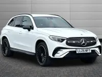 Usado Mercedes GLC300e Urban 313 HP (230 kW) 2025 Branco Carrinha