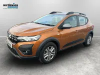 Used Dacia Sandero Expression 2024 Desert orange Hatchback