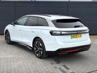 Used VW ID.7 Pro 210 kW (286 HP) 2025 White Estate