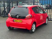 Used Toyota Aygo Style 68 HP (50 kW) 2013 Multicoloured Hatchback