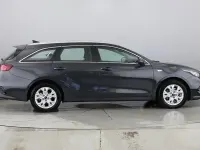 Usado Kia Ceed 138 HP (101 kW) 2025 Cinzento Citadino