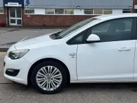 Second-hand Vauxhall Astra 2013 Alb Hatchback