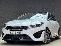 Usado Kia Ceed GT-Line S 158 HP (116 kW) 2023 Branco Citadino