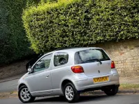 Used Toyota Yaris 2003 Silver Hatchback