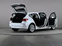 Used BMW 116 Comfort Edition 116 HP (85 kW) 2020 White Hatchback