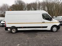 Used Vauxhall Movano 135 HP (99 kW) 2021 White MPV