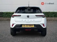 Used Vauxhall Mokka SRi 130 HP (95 kW) 2022 White SUV