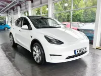 Used Tesla Model Y Long Range AWD 85 kW (116 HP) 2023 White SUV