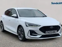 Gebraucht Ford Focus ST-Line X 125 PS (91 kW) 2023 Weiß Kleinwagen