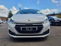Używany Peugeot 208 S 100 KM (73 kW) 2019 Biały Hatchback