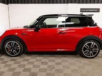 Used Mini John Cooper Works Hatch 231 HP (169 kW) 2017 Red Hatchback