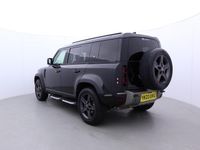 Usado Land Rover Defender SE Dynamic 245 HP (180 kW) 2023 Preto SUV