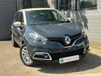 Used Renault Captur Dynamique 90 HP (66 kW) 2016 Blue/cream SUV