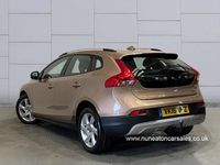 used Volvo V40 CC Cross Country 2.0 Pro D2