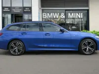 Używany BMW 330e M Sport 288 KM (211 kW) 2024 Niebieski Kombi