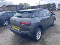 Used Citroën C4 Cactus Feel 100 HP (73 kW) 2018 Grey Hatchback