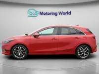 Używany Kia Ceed 158 KM (116 kW) 2023 Czerwony Hatchback