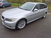 Used BMW 318 Exclusive 2011 Silver Estate