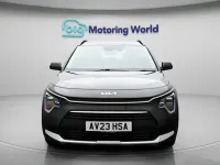 Używany Kia Niro 141 KM (103 kW) 2023 Szary SUV