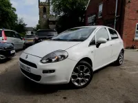 Used Fiat Punto Easy Plus 77 HP (56 kW) 2016 White Hatchback