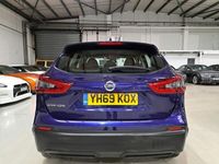 used Nissan Qashqai i 1.3 DIG-T Acenta Premium DCT Auto Euro 6 (s/s) 5dr SUV