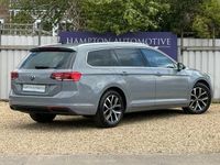 Used VW Passat SEL 150 HP (110 kW) 2023 Grey Estate