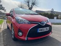 Used Toyota Yaris Hybrid 2016 Red Hatchback