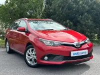 Used Toyota Auris Business Edition 116 HP (85 kW) 2016 Red Estate