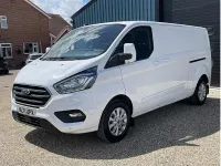 Used Ford Transit Custom Limited 130 HP (95 kW) 2021 Frozen white (solid paint) Van