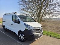 Second-hand Vauxhall Vivaro 2018 Alb