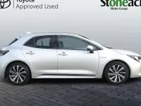 Used Toyota Corolla Design 184 HP (135 kW) 2022 Silver Hatchback