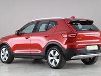 Usado Volvo XC40 Momentum 197 CV (144 kW) 2020 Rojo SUV