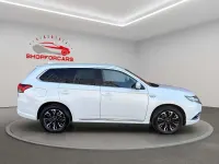 Used Mitsubishi Outlander P-HEV 2017 White SUV