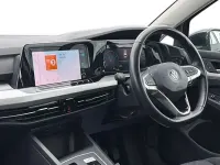 Used VW Golf VIII Life 110 HP (80 kW) 2023 Estate