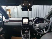 Używany Renault Clio V RS Line 90 KM (66 kW) 2023 Srebrny Hatchback