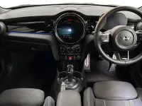 Używany Mini Cooper Hatch 134 KM (98 kW) 2024 Czarny Hatchback
