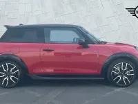 Used Mini Cooper S Hatch 201 HP (147 kW) 2024 Red Hatchback
