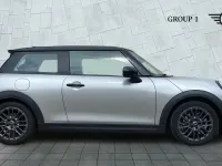Used Mini Cooper S Hatch 201 HP (147 kW) 2024 Silver Hatchback