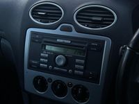 Used Ford Focus Zetec 2007 Silver Hatchback