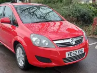 Used Vauxhall Zafira 115 HP (84 kW) 2012 Red MPV