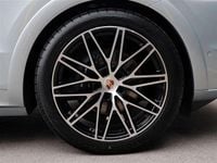 Used Porsche Cayenne 349 HP (256 kW) 2025 Silver SUV