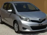 Used Toyota Yaris 99 HP (72 kW) 2012 Silver Hatchback